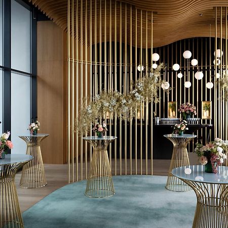 The Westin London City Екстер'єр фото The interior of the new building