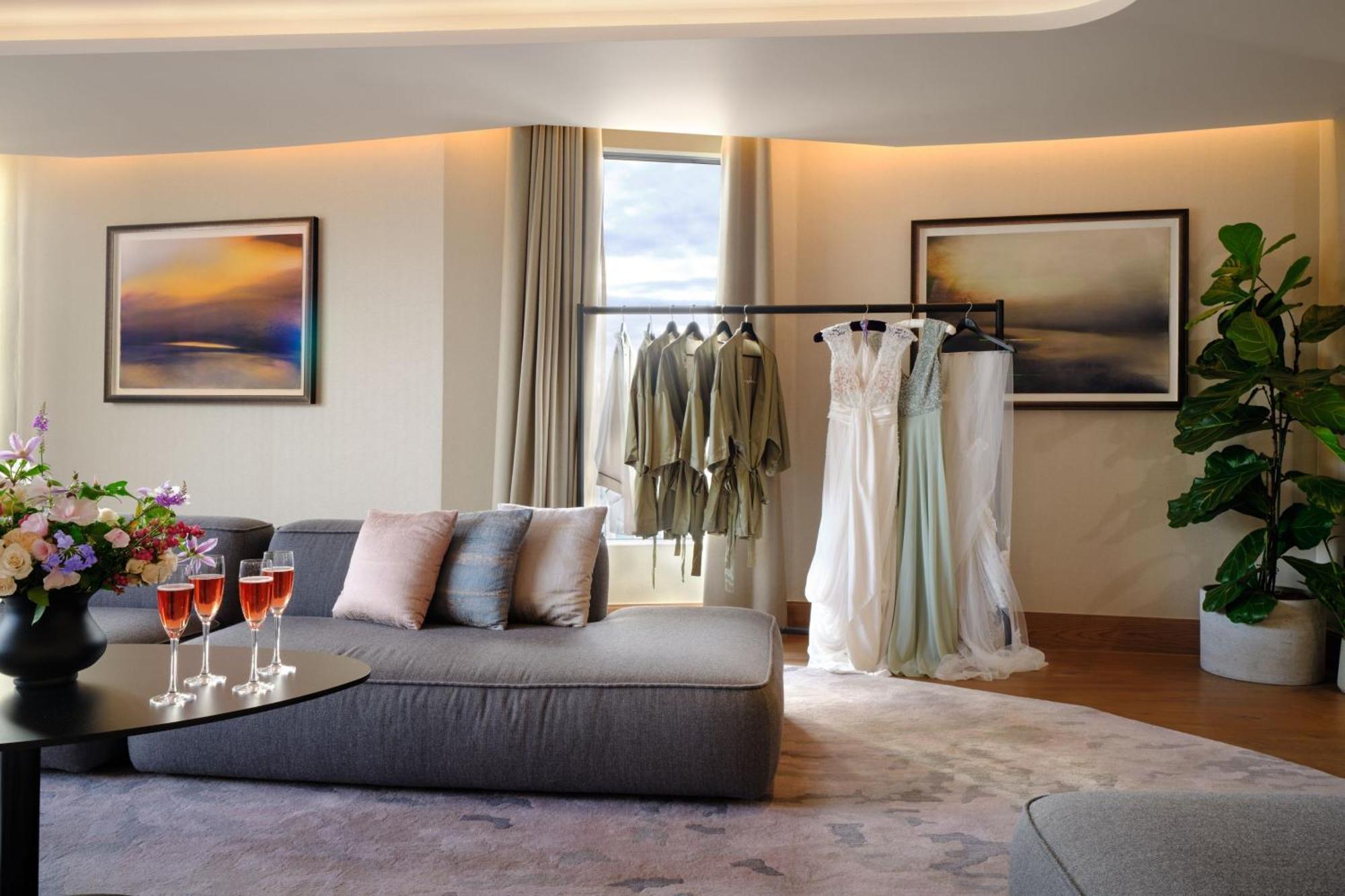 The Westin London City Екстер'єр фото The dressing room at The Dorchester