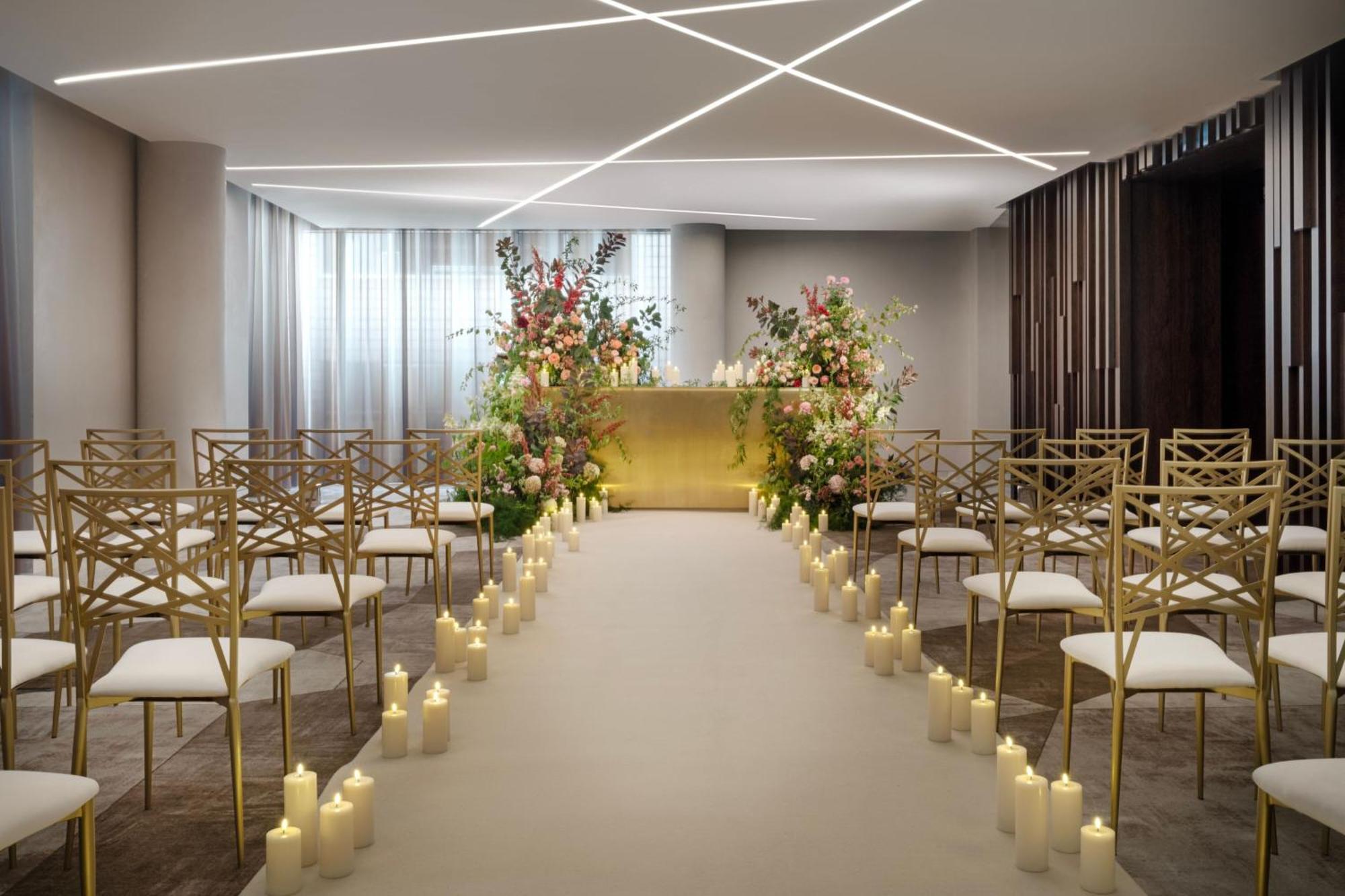 The Westin London City Екстер'єр фото The Chapel